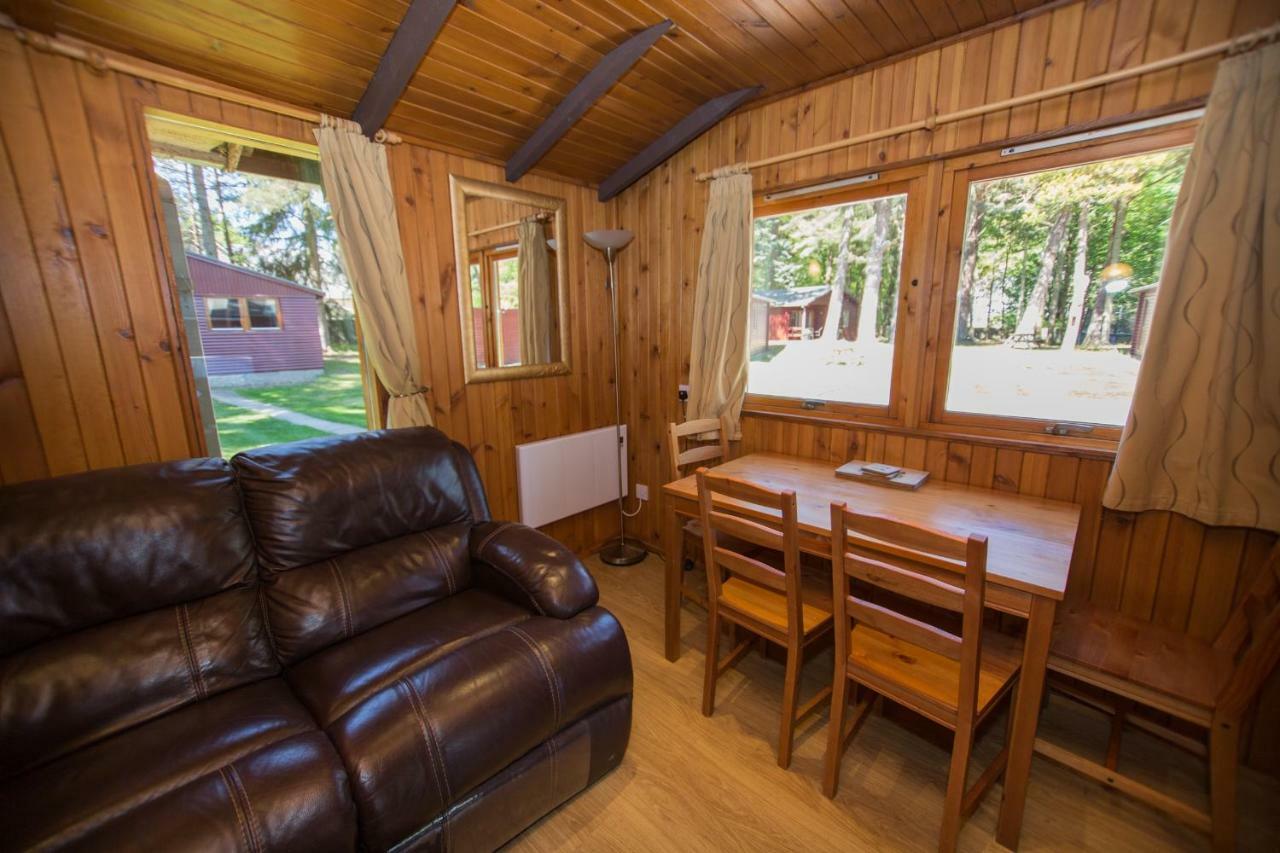 Invercauld Lodges Баллатер Экстерьер фото