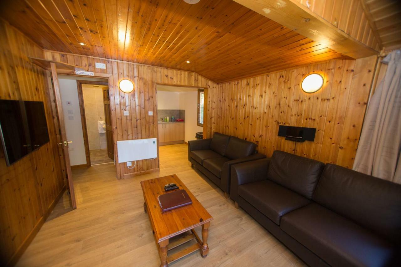 Invercauld Lodges Баллатер Экстерьер фото